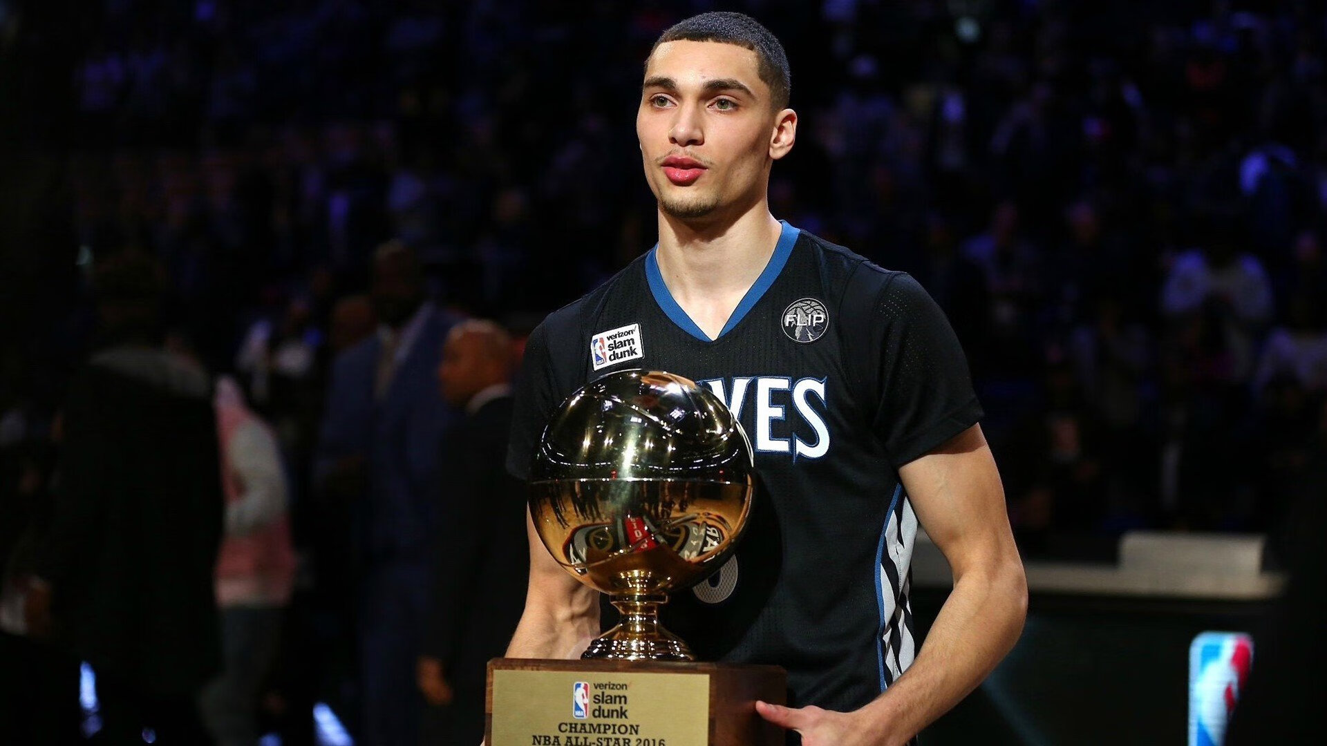 莱斯特城客场逆转,比赛精彩异常,莱斯特城近况