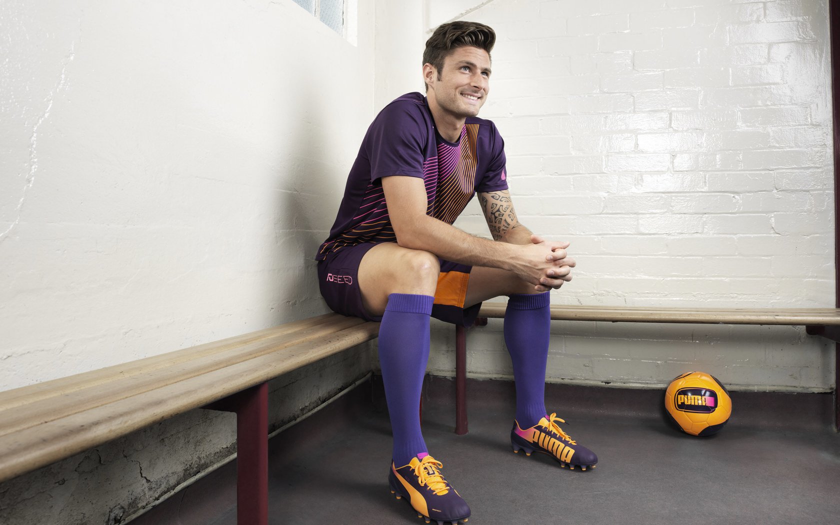 边路内切是否已成为标准进攻套路，内切型边锋 搭配